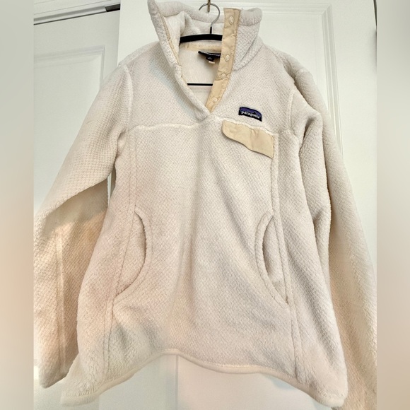 Patagonia Women's Lightweight Snap-T® Fleece Pullover - Picture 1 of 5